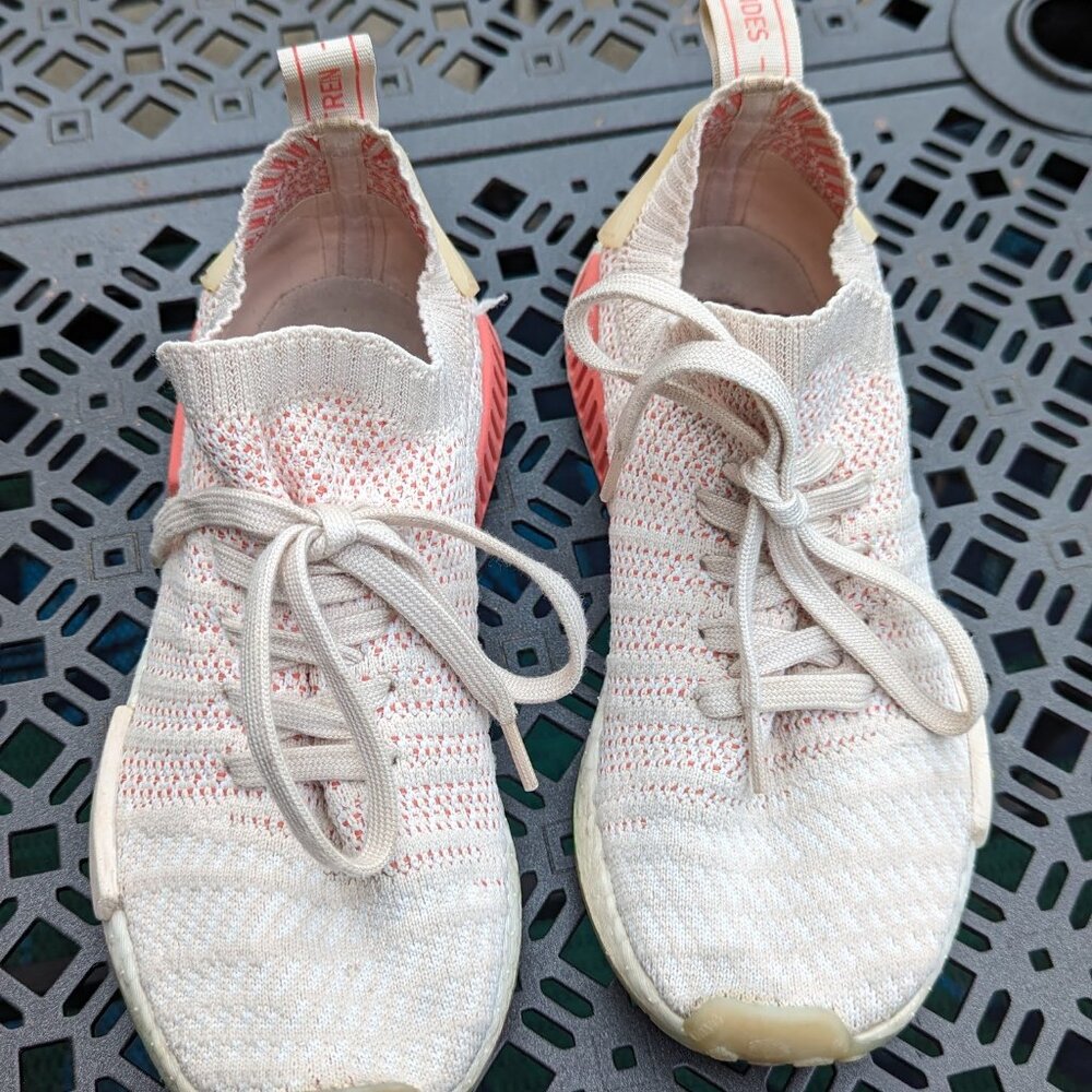 Adidas NMD R1 women's  - color pink ash, size 6.5 - Picture 4 of 6